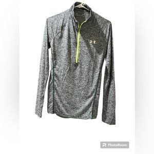 Under Armour women’sHeat Gear 3/4 Zip Long Sleeve Pull Over Grey& Green